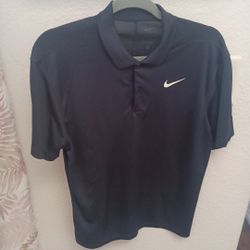 Nike men's t-shirt, size M 