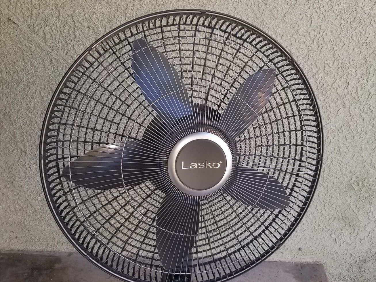Lasko 18" 4Speed Pedestal Fan with Remote ControlGray for Sale in