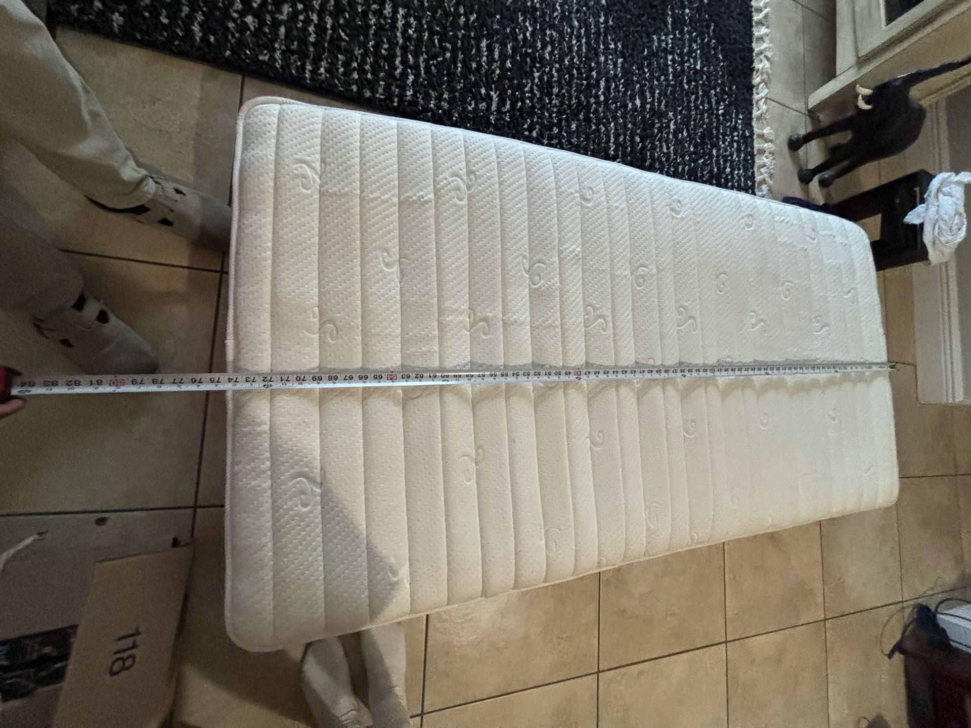 Signature sleep Twin Bed