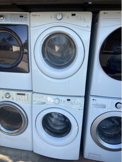 Whirlpool duet  Stackable  Washer and gas dryer  Excellent working condition  Heavy duty  W27 D31.5 H76 Washer 4.5 cu ft Dryer 7.4 cu ft 3 months warr