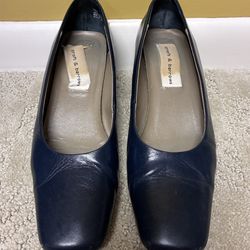 Women’s Navy Dress Pumps Size 7 By Croft & Barrow