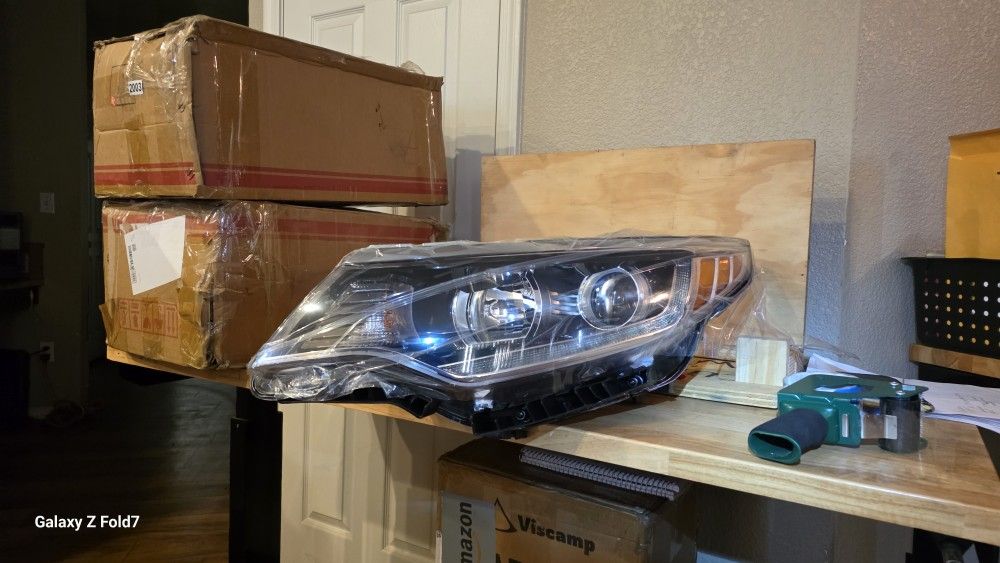 KIA OPTIMA HEADLIGHT ASSEMBLY 2016-2018