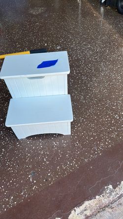 Decorative step stool
