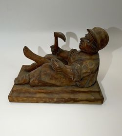 Vintage Brienz Swiss Hand Carved Wood Cobbler Shoemaker Pencil Holder Desk Decor