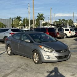 2012 Hyundai Elantra 