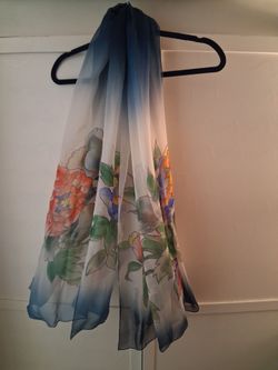 Women's scarf
