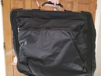 Garment bag hardly used