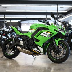 2025 KAWASAKI NINJA 650 KRT