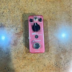 Donner Distortion Pedal