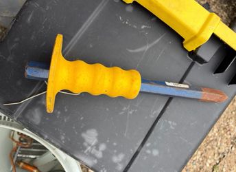 Concrete  or masonry  chisel
