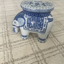 Bombay elephant Chinoiserie Stand  