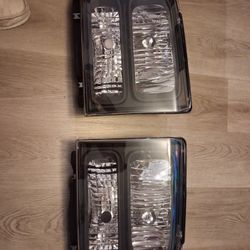 2004-2007 Ford F250 Headlights 