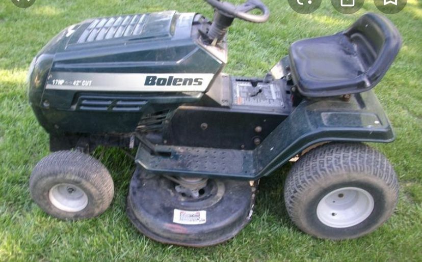 Lawn Tractor 17 HP