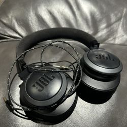 JBL live 500 Bluetooth Headphones With Option of Cord