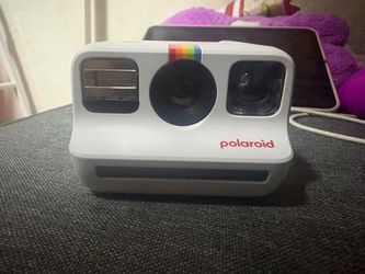 Polaroid go camera