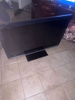 Sony Bravia 52”