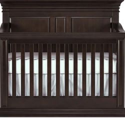 Baby Cache 4-in-1 - Convertible Crib- Vienna-Like New.