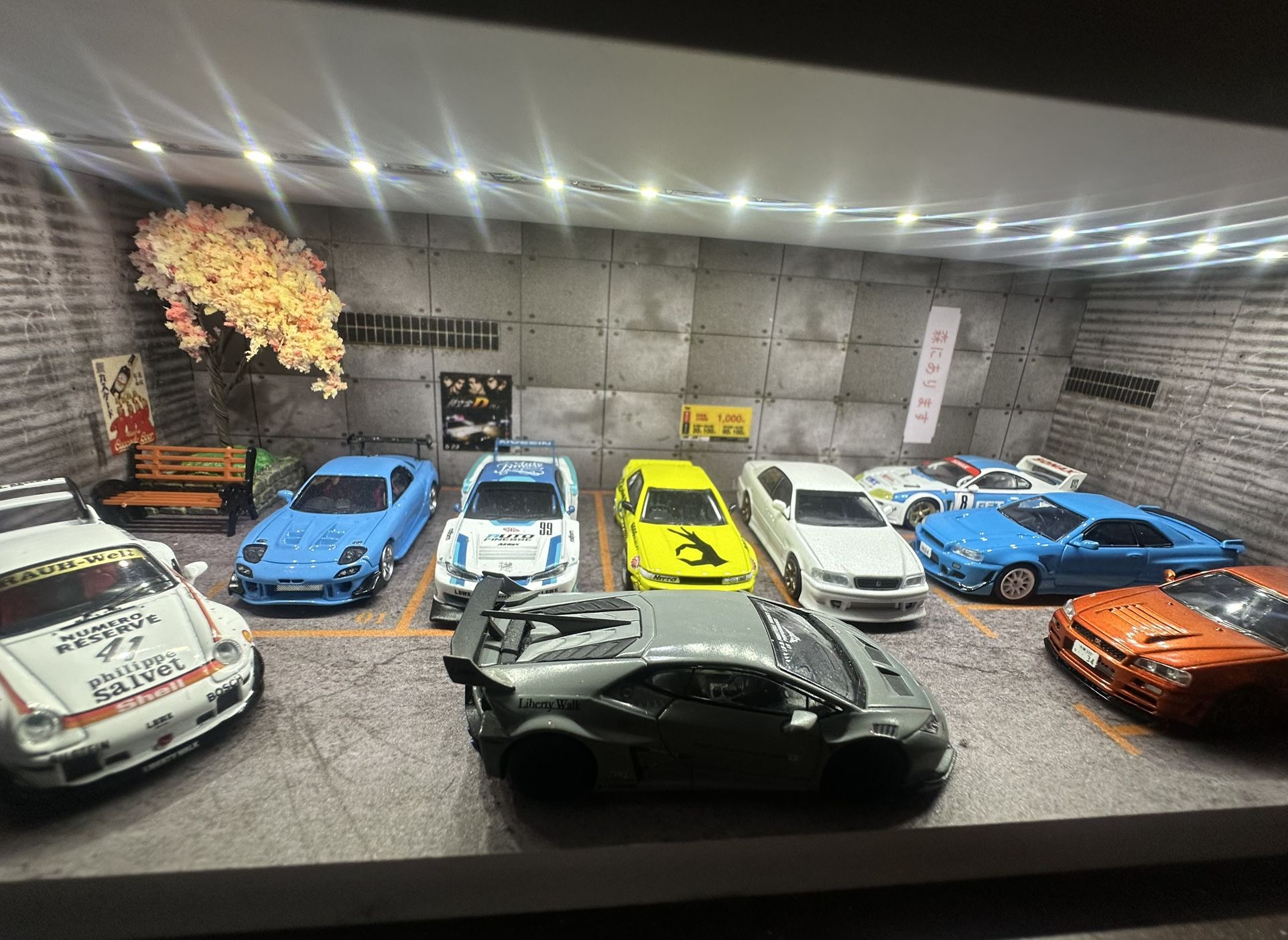 1/64 Collectible Jdm/supercars (comes With Light Up Case In Pic)