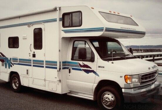 Photo 1999 Winnebago Winnie MOTORHOME