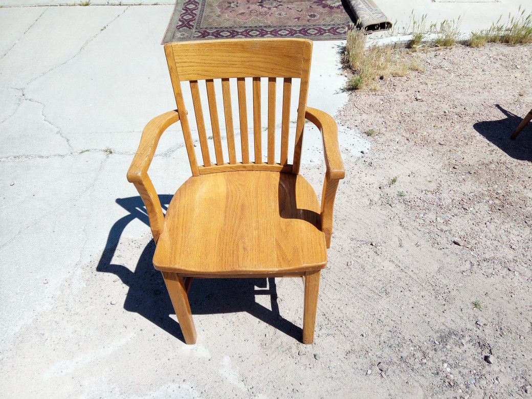 Large Oak Chair 