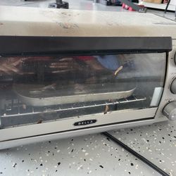 Must Go | Bella Toaster Oven