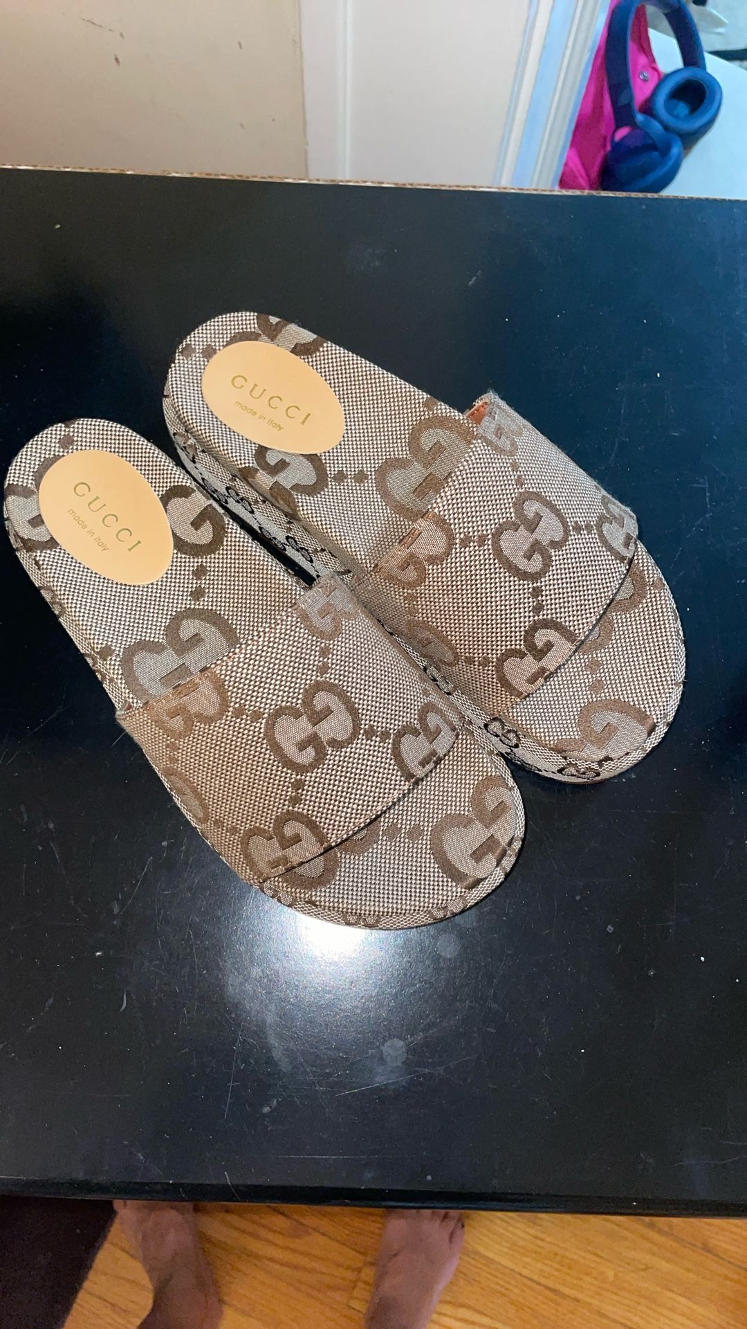 Sándals