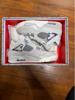 Jordan 4 Frozen Moments