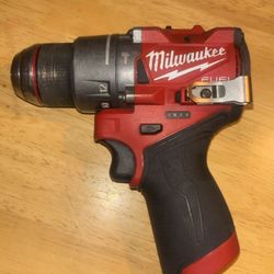Milwaukee M12 Hammer Drill Fuel