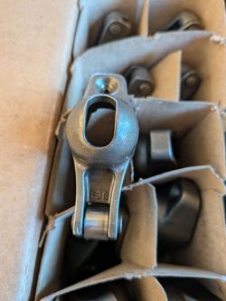 Edelbrock Roller Aluminum Rocker Arms