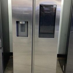 Refrigerator Side X Side With HUB