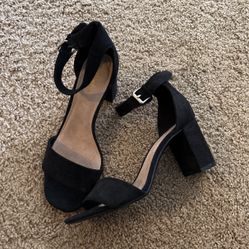 Women’s Old Navy Black Strap Block Heel