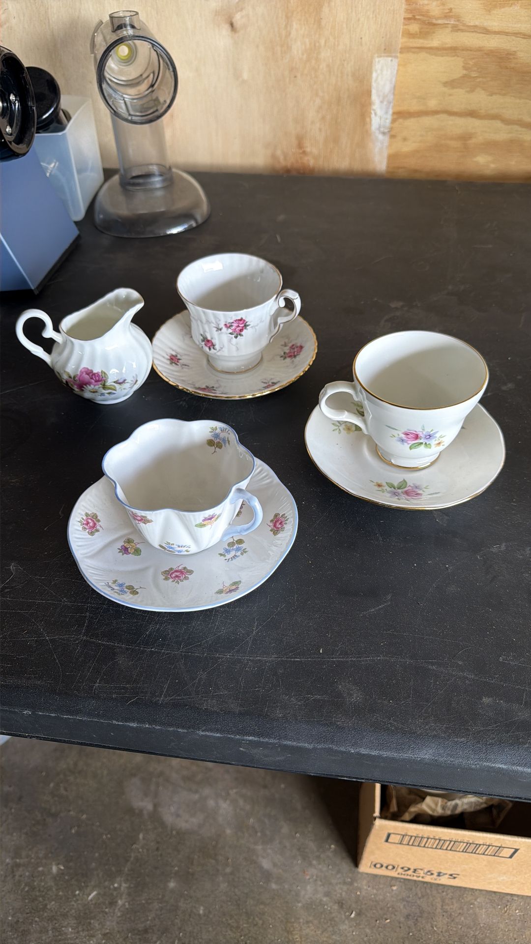 Bone china tea sets