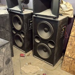 Speakers 