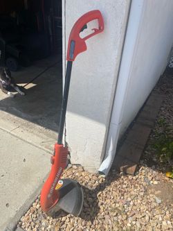 12" B&D Grass Hog weed eater