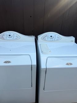 Maytag Washer and Dryer Set