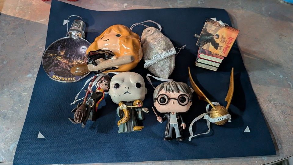 Lot of 8 Harry Potter Ornaments