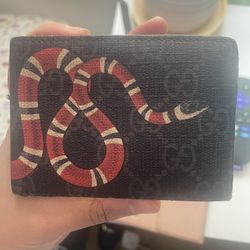 Gucci GG Supreme Kingsnake (4 Card Slots) Black