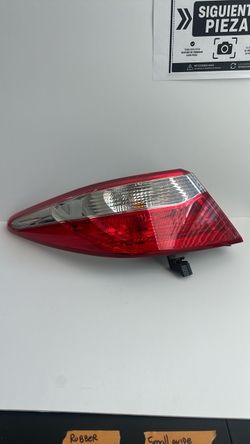 2015-2017 Toyota Camry Left Side Tail Light OEM