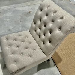 Accent. Chairs