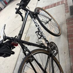 Focus Mares cyclocross/gravel bike with a carbon frame 