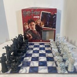 Harry Potter Chess Set 