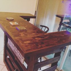 Custom Pallet Bar