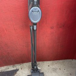 Like New Shark Rocket Vacuum Tested Works Perfectly when you come ill fully test it for you 