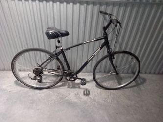 BICYCLE GIANT 7 SPEED SIZE 29 BRAND NEW