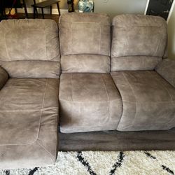 COUCH FOR SALE 