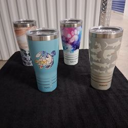 NEW STAINLESS STEEL, INSULATED 30 OZ "TERVIS" TUMBLER, KEEPS ICE FROM MELTING FOR OVER 15 HOURS, WITH LID!!!