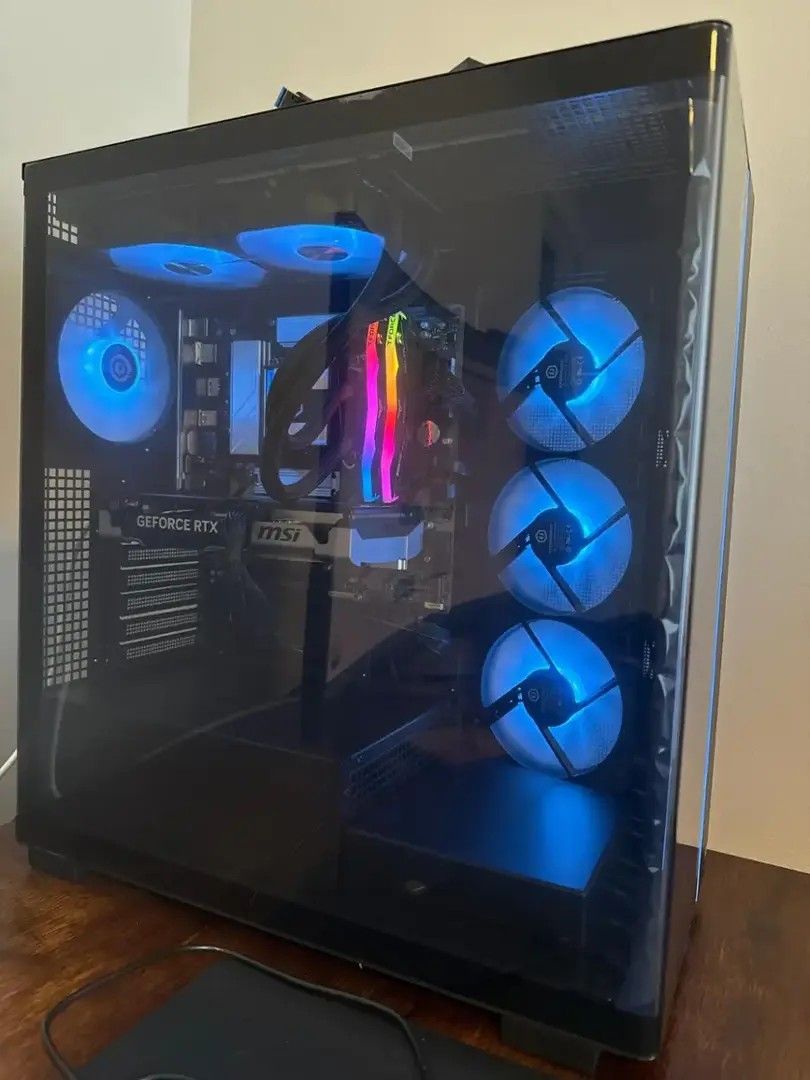 CyberPowerPC - Gamer Xtreme Gaming Desktop - Intel Core Ultra 7 265F - 32GB Memory - NVIDIA GeForce RTX 5060 Ti 16GB - 2TB PCIe 4.0 SSD - Black