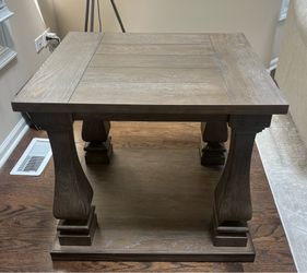 Ashley Furniture Johnelle End Table – Like New (2 Available)