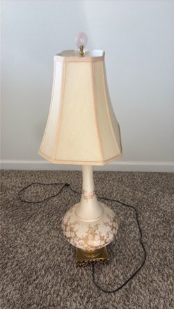 Floral lamp