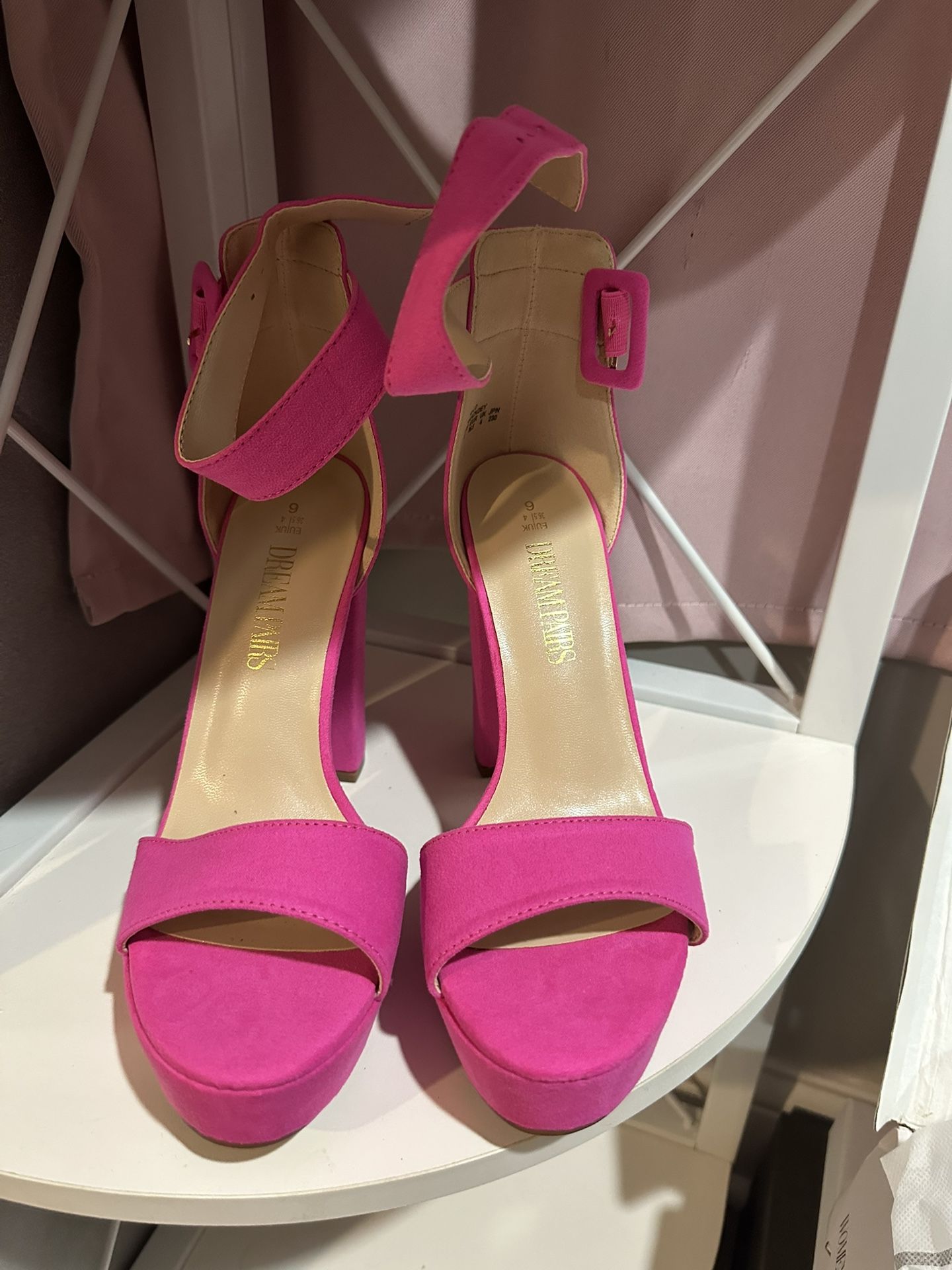 Dreampairs Pink High Heels Size 6 